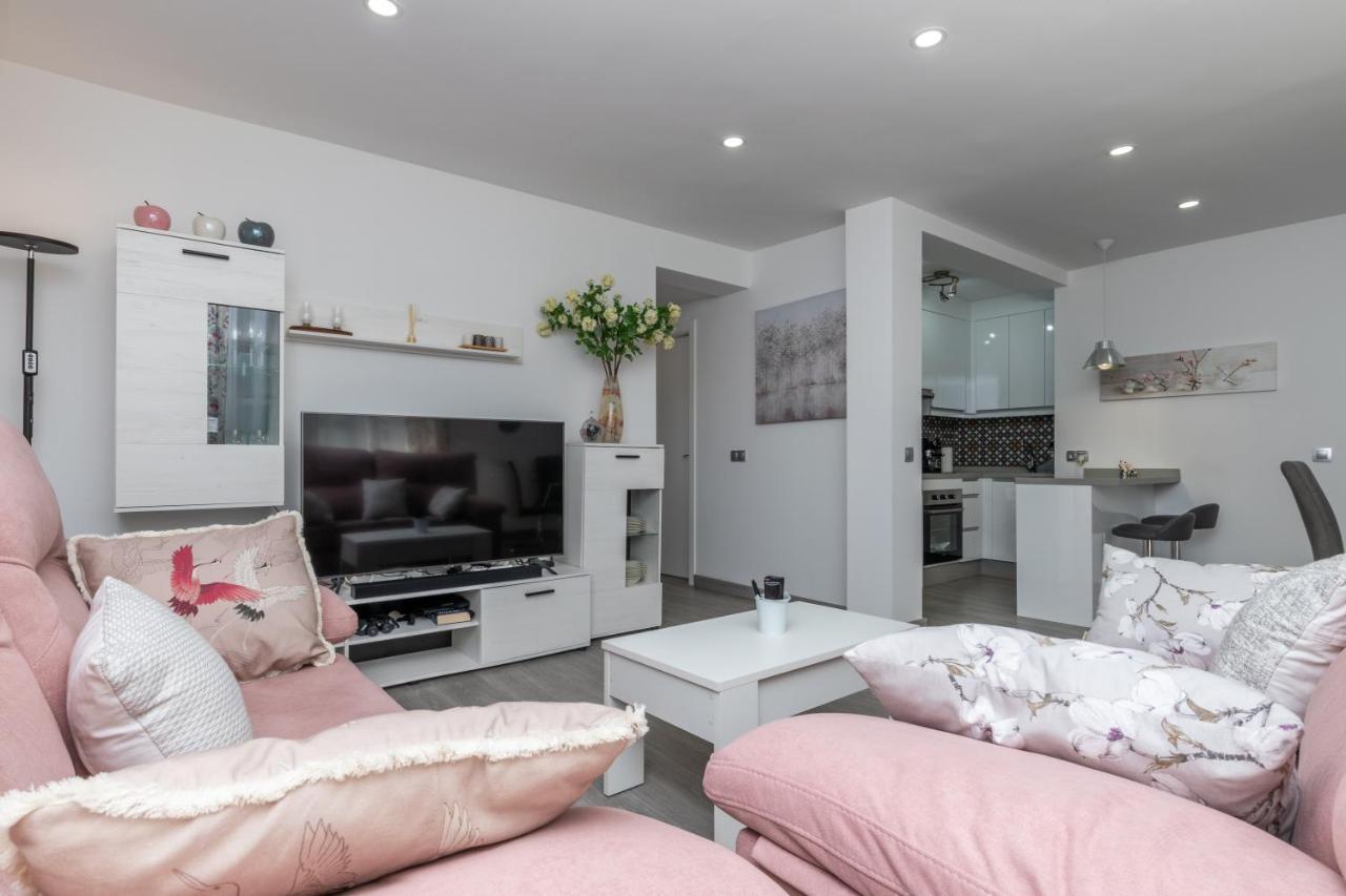 New Modern 3Br With Terrace In Fuengirola Centre Apartman Kültér fotó
